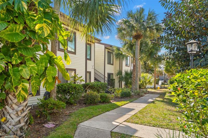 2 bedroom Condominium at 412 Moorings Cove Drive #7H, Moorings The Condo, Tarpon Springs — photo 2