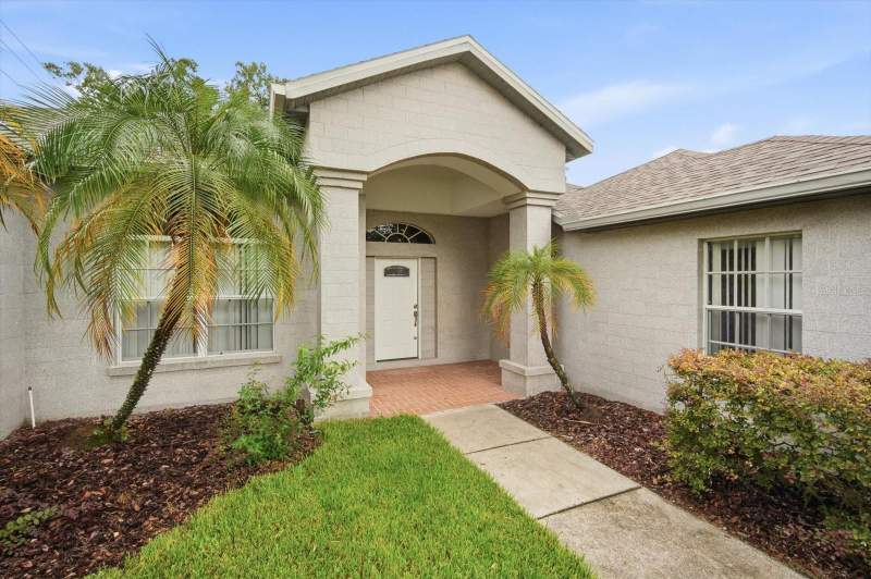 4 bedroom Single Family Residence at 14902 Devonshire Woods Place, Devonshire Woods, Tampa — photo 3