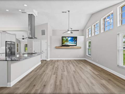 1302 Henry Avenue, Spring Hill FL - photo 12 of 63