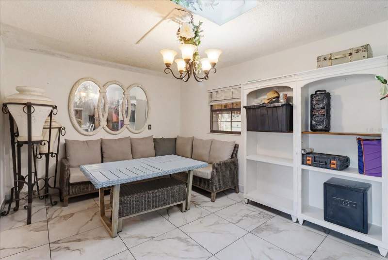 4 bedroom Single Family Residence at 1736 NW 26th Place, Tree Have, Ocala — photo 5