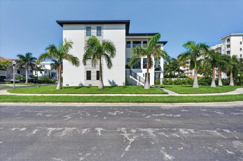 4 bedroom Single Family Residence at 116 Wimbledon Court, Redington Shores Yacht & Tennis Club, Redington Shores — photo 5