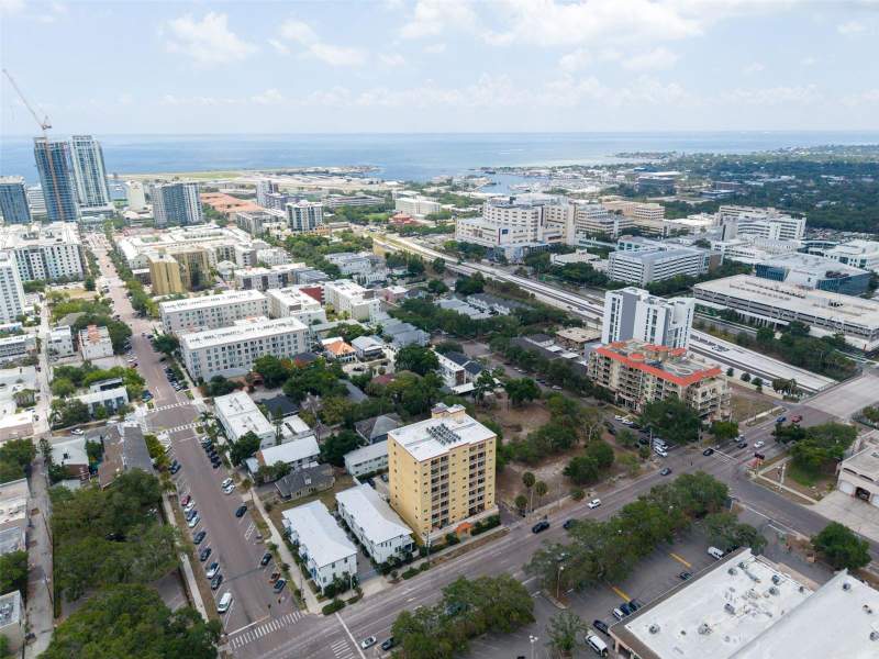 2 bedroom Condominium at 316 8th Street #703, Casablanca Towers Condo, St Petersburg — photo 3