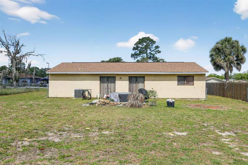 2 bedroom Single Family Residence at 8821 SE 89th Place, Silver Spgs Shores Un 68, Ocala — photo 5