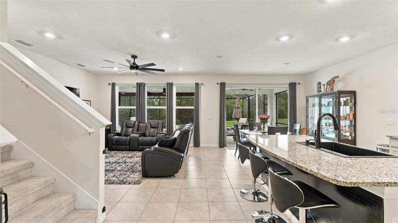 5 bedroom Single Family Residence at 5628 Night Owl Terrace, Silverstone North Ph Ic & Id, Palmetto — photo 5