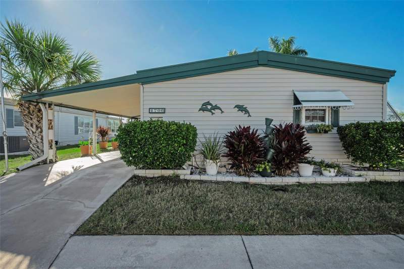 2 bedroom Manufactured Home at 4706 Burney Drive, Tanglewood Mobile Village, Holiday — photo 2