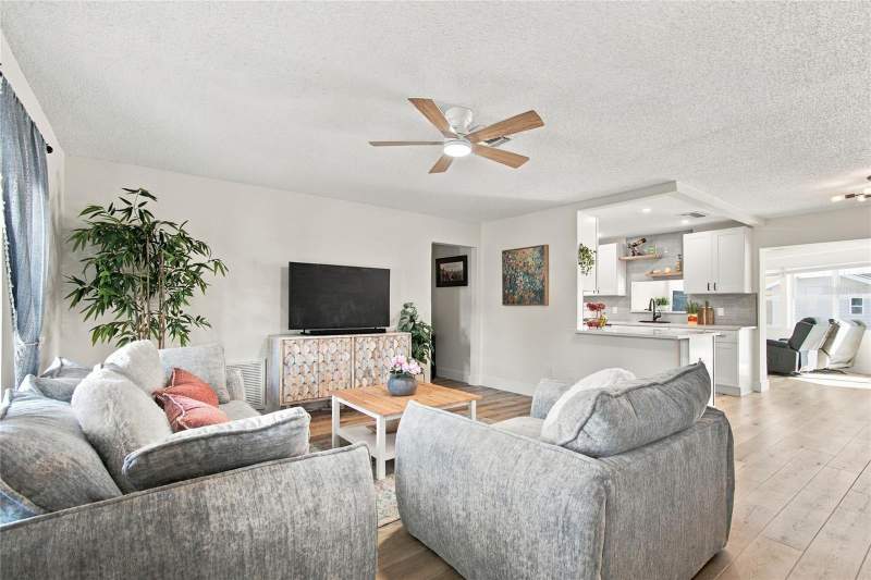 3 bedroom Single Family Residence at 1813 Driftwood Circle, Harbor Palms-Unit Two, Oldsmar — photo 4