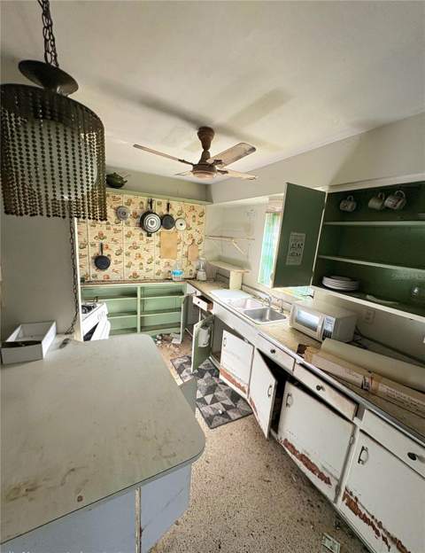 5214 Rilma Avenue, Sarasota FL - photo 6 of 6