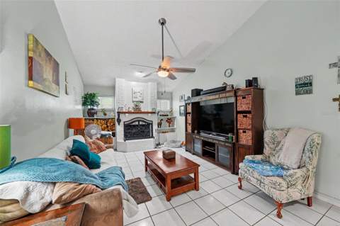 2250 Springwood Cir W, Clearwater FL - photo 6 of 6