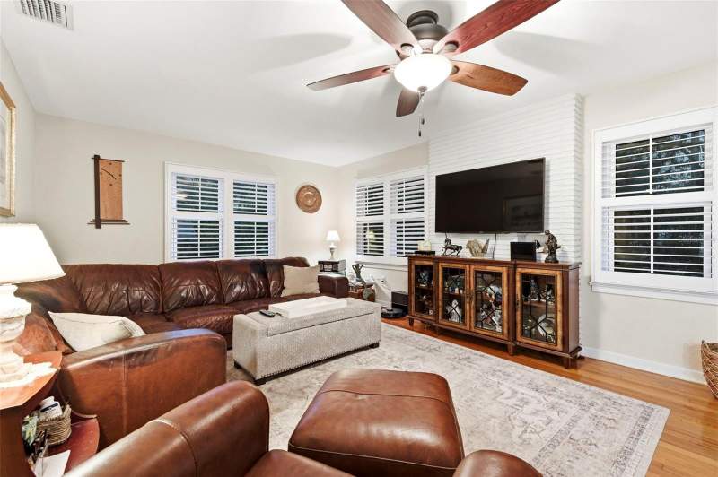 2 bedroom Single Family Residence at 501 Broadway, Fenway-On-The-Bay, Dunedin — photo 5