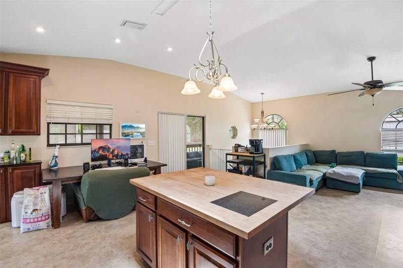 3 bedroom Single Family Residence at 5831 114th Terrace, Pinellas Farms, Pinellas Park — photo 5
