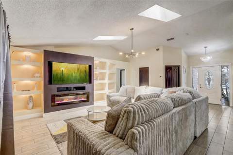 2191 Alclobe Circle, Ocoee FL - photo 6 of 45