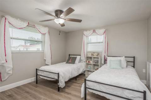 8906 Catalina Drive, Port Richey FL - photo 17 of 34
