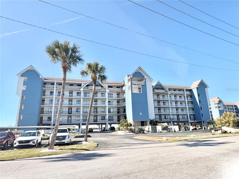 4620 BAY BOULEVARD #1142 home for sale in Sand Pebble Pointe Condos for Sale: 7 Units, Median $150K