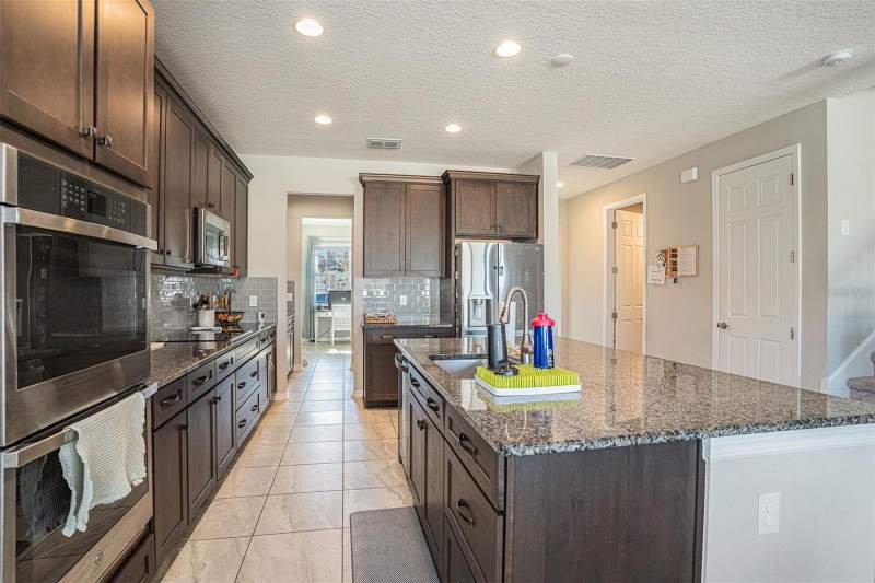 5 bedroom Single Family Residence at 13362 Sage Hollow Avenue, Belmond Reserve Ph 1, Riverview — photo 5
