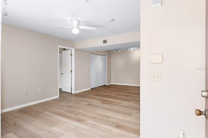 2 bedroom Condominium at 2360 SW Archer Road #607, Campus Edge Condo, Gainesville — photo 2