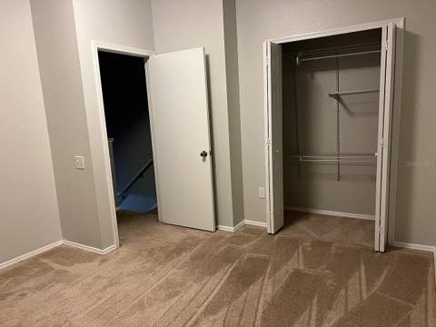 8674 Hunters Key Circle, Tampa FL - photo 12 of 16