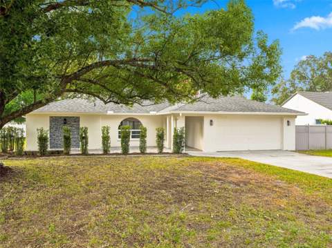 7956 Rhanbuoy Road, Spring Hill FL - photo 6 of 47