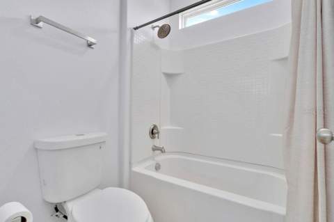 1086 Rock Creek Street, Apopka FL - photo 17 of 60
