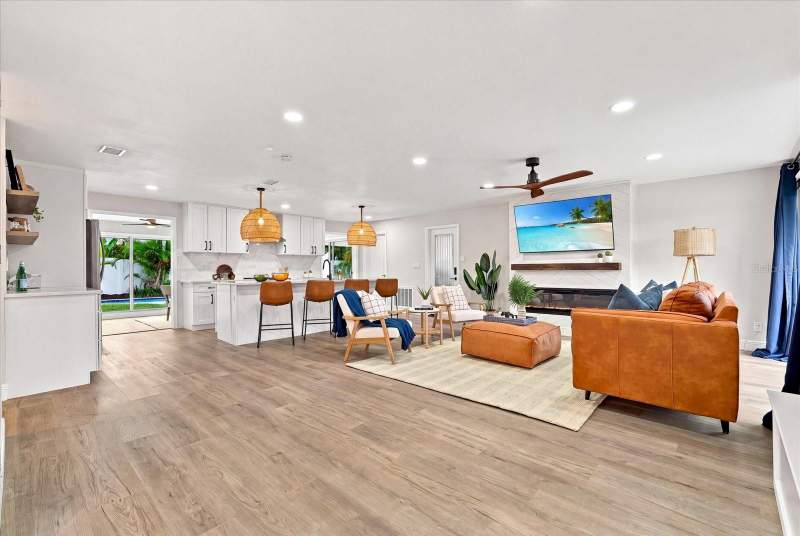 3 bedroom Single Family Residence at 5188 40th Street, Maximo Moorings, St Petersburg — photo 4