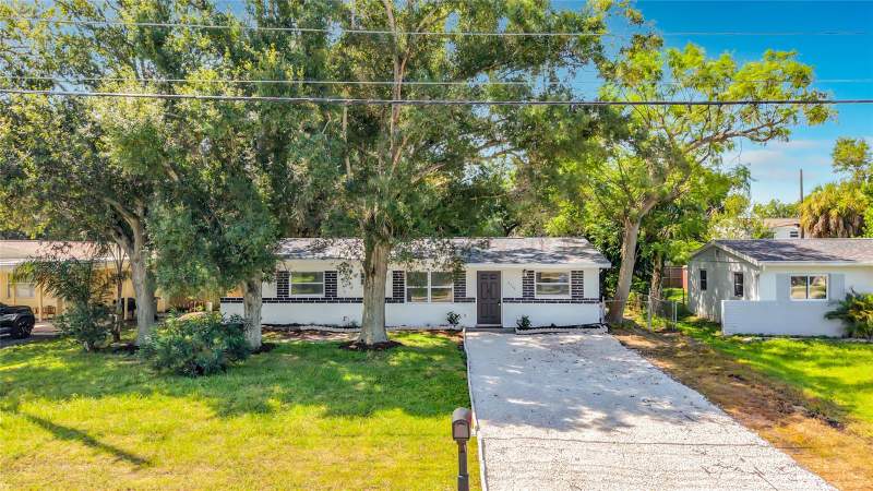 4 bedroom Single Family Residence at 6748 78th Avenue, Fairlawn Park Units 4 & 5, Pinellas Park — photo 2
