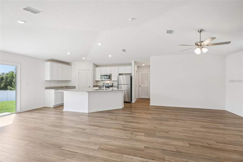 3 bedroom Single Family Residence at 16984 SW 40 Circle, Marion Oaks Unit 6, Ocala — photo 3