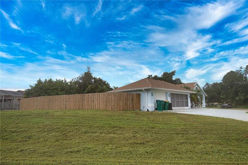4 bedroom Single Family Residence at 3262 Steadman Street, Port Charlotte Sec 013, Port Charlotte — photo 2