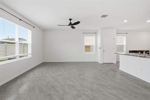 5674 Banbury Ridge Run, Wesley Chapel FL - photo 13 of 44