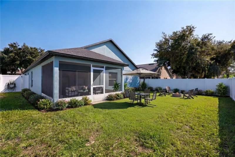 3 bedroom Single Family Residence at 127 Aberdeen Street, Estates Lake St Charles, Davenport — photo 3