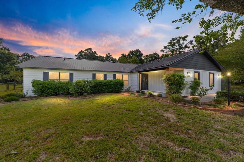 4 bedroom Single Family Residence at 10575 SW 27th Avenue, Ocala, Ocala — photo 2