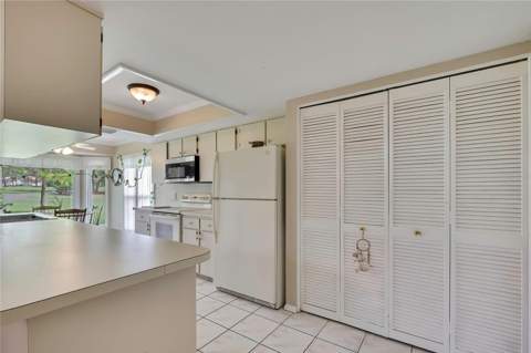 7159 Crown Oaks Drive, Spring Hill FL - photo 15 of 62