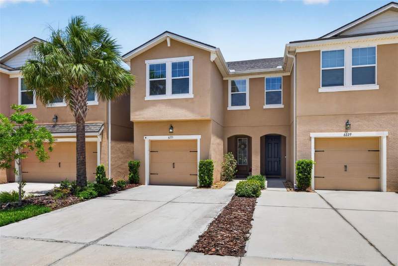 3 bedroom Townhouse at 6231 Scarlet Darter Way, Lakeview/Citrus Park, Tampa — photo 2