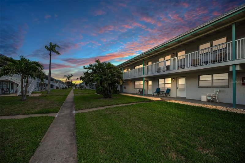 2 bedroom Condominium at 5227 81st Lane #22, Paradise Shores, St Petersburg — photo 2