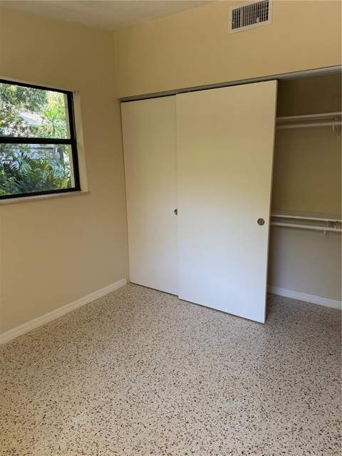 4702 Cronin Drive, Sarasota FL - photo 14 of 19