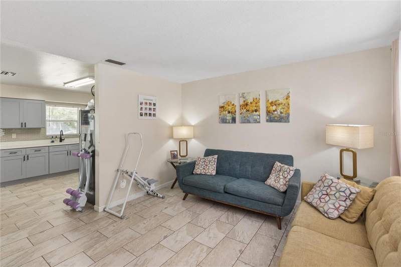 4 bedroom Single Family Residence at 1585 W J Williams Lane, South Side Sub, Dunnellon — photo 2