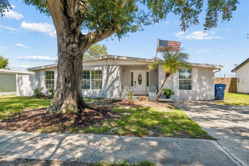 3 bedroom Single Family Residence at 6330 S Renellie Court, Westshore Estates South, Tampa — photo 2
