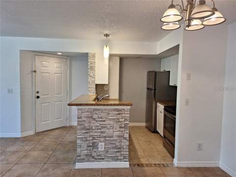 5116 Conroy Road #12, Orlando FL - photo 6 of 19