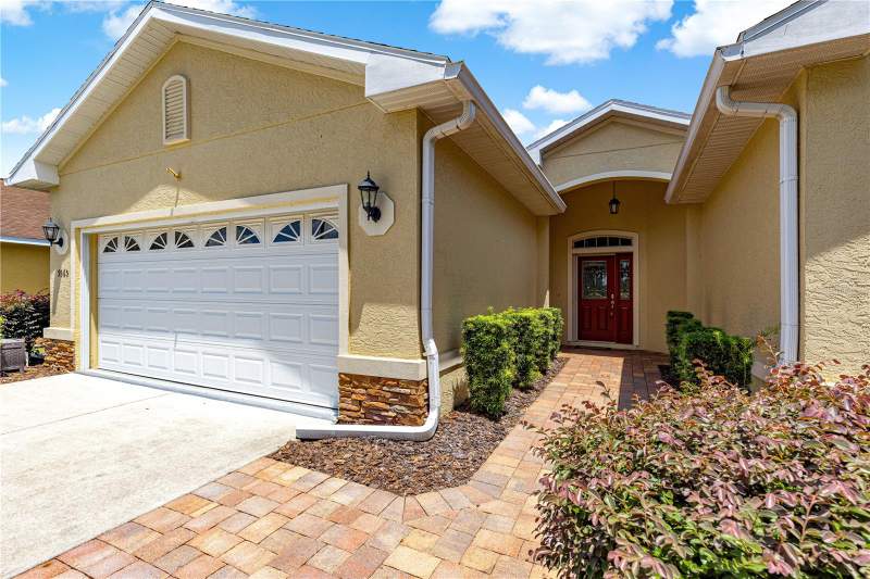3 bedroom Single Family Residence at 9365 SW 94th Loop, On Top/World, Ocala — photo 2