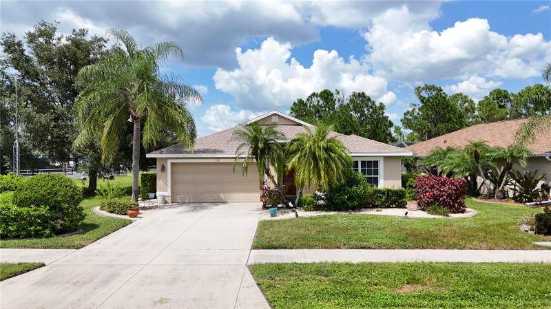 1520 SCARLETT AVENUE home for sale in Lakeside Plantation