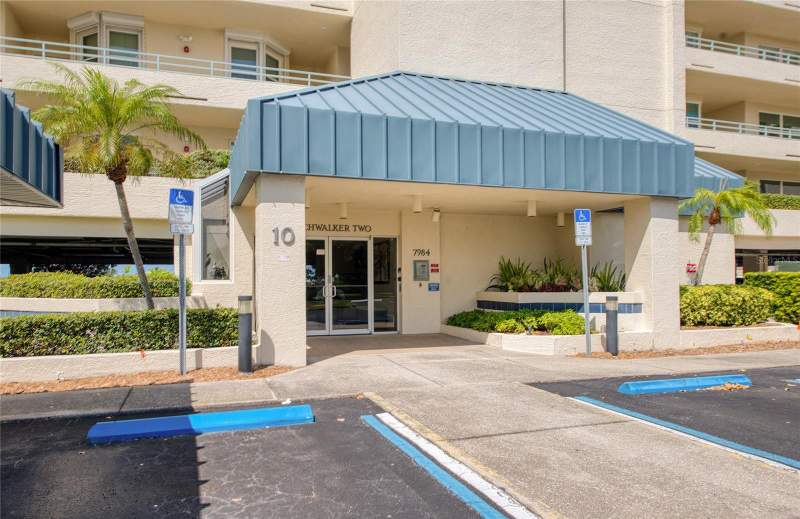 2 bedroom Condominium at 7984 Sailboat Key Boulevard #303, Harbourside Condo, St Petersburg — photo 2