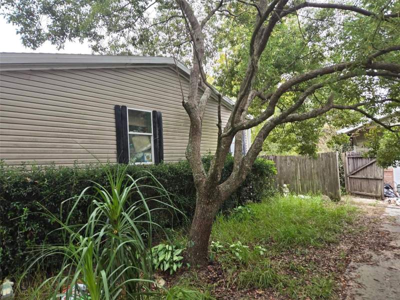 3 bedroom Manufactured Home at 6535 N Ewok Point, Mini Farms Unit 09 Unrec, Dunnellon — photo 2