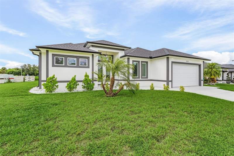 3 bedroom Single Family Residence at 1131 Hoffer Street, Port Charlotte Sec 049, Port Charlotte — photo 2