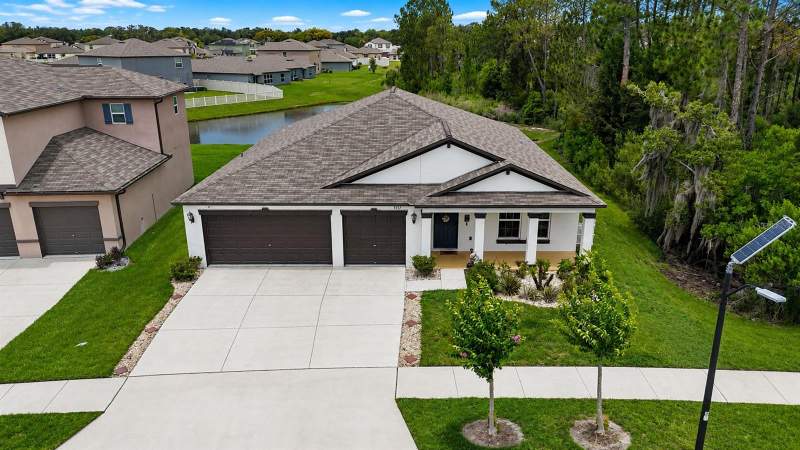 3537 N MARYLAND AVENUE home for sale in North Park Isle