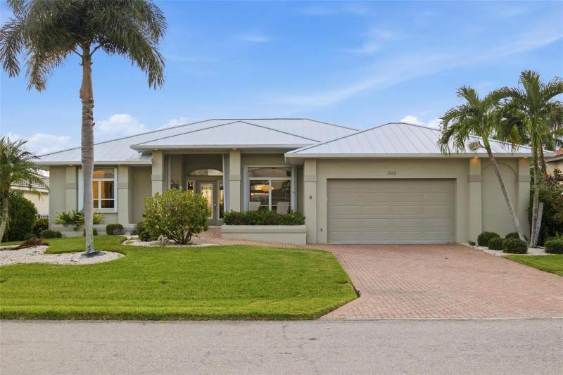 3 bedroom Single Family Residence at 209 Divinci Drive, Punta Gorda Isles Sec 06, Punta Gorda — photo 1