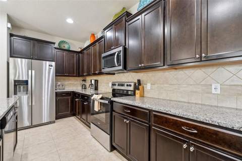 1909 Majorca Drive, Kissimmee FL - photo 8 of 89