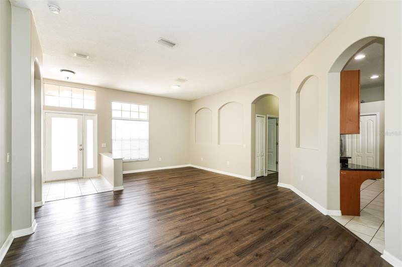 4 bedroom Single Family Residence at 4320 Balington Drive, Buckhorn Preserve Ph 1, Valrico — photo 4