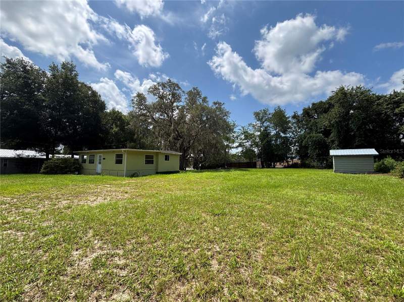 3 bedroom Mobile Home at 18274 SE 22nd Place, Halfmoon Mini-Farms, Silver Springs — photo 4