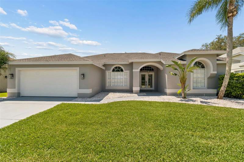3 bedroom Single Family Residence at 8818 Poe Drive, The Estates, Hudson — photo 2
