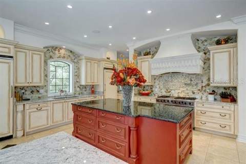 829 Bruce Avenue, Clearwater Beach FL - photo 7 of 71
