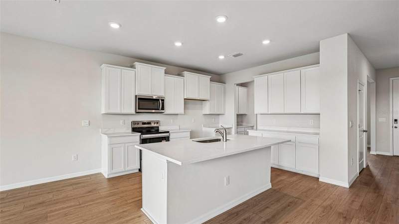 5 bedroom Single Family Residence at 10653 Fern Hollow Run, Oakfield Trails, Parrish — photo 5