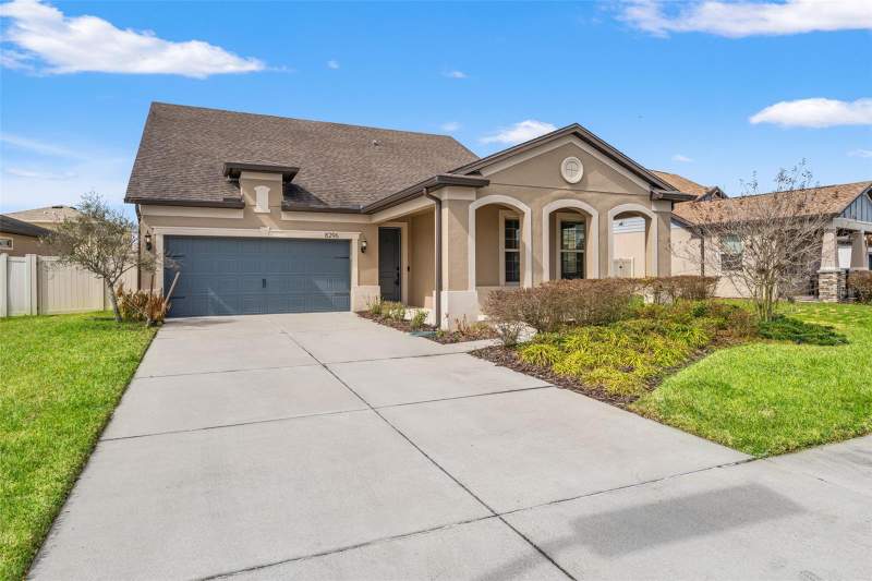 4 bedroom Single Family Residence at 8296 Olive Brook Drive, Epperson Ranch South (Gated), Wesley Chapel — photo 2